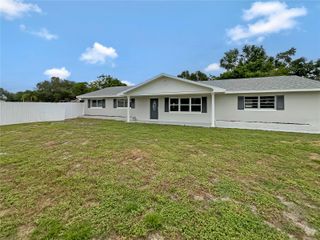 11045 LAKE EUSTIS DRIVE, Leesburg, FL 34788