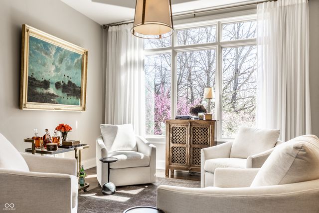 2 Woodard Bluff, Zionsville, IN 46077