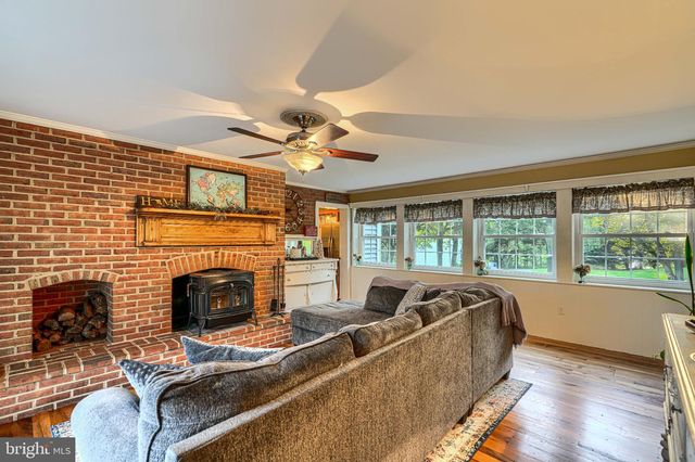 5947 APPLETOWN RD, Boonsboro, MD 21713