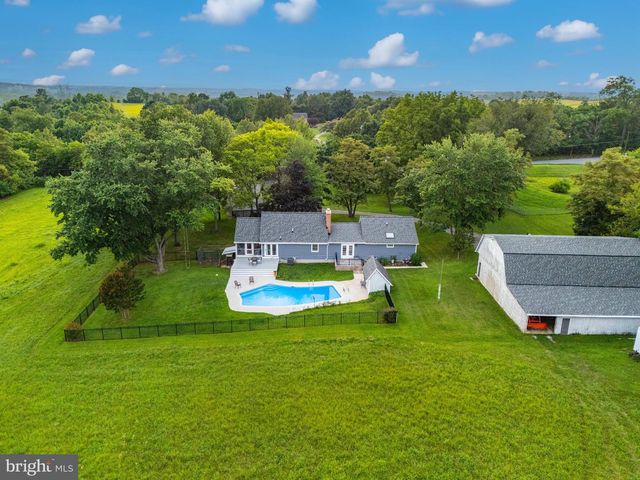 5947 APPLETOWN RD, Boonsboro, MD 21713