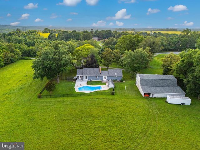5947 APPLETOWN RD, Boonsboro, MD 21713