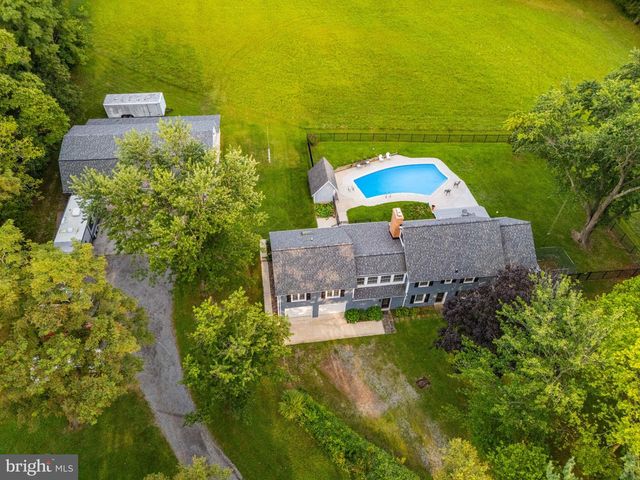 5947 APPLETOWN RD, Boonsboro, MD 21713