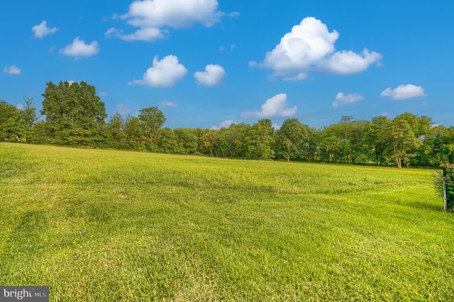 5947 APPLETOWN RD, Boonsboro, MD 21713