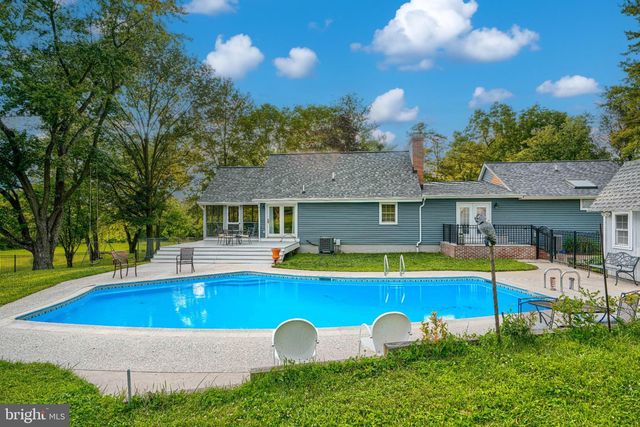 5947 APPLETOWN RD, Boonsboro, MD 21713