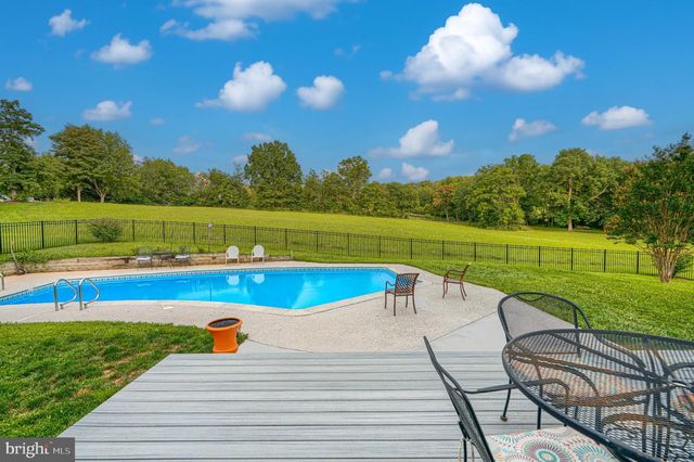 5947 APPLETOWN RD, Boonsboro, MD 21713