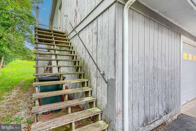 5947 APPLETOWN RD, Boonsboro, MD 21713