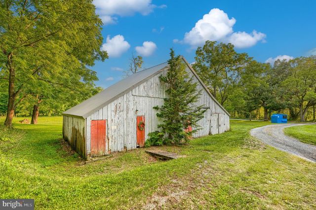 5947 APPLETOWN RD, Boonsboro, MD 21713