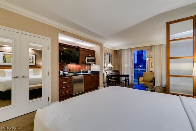 125 East HARMON Avenue 805 & 807, Las Vegas, NV 89109