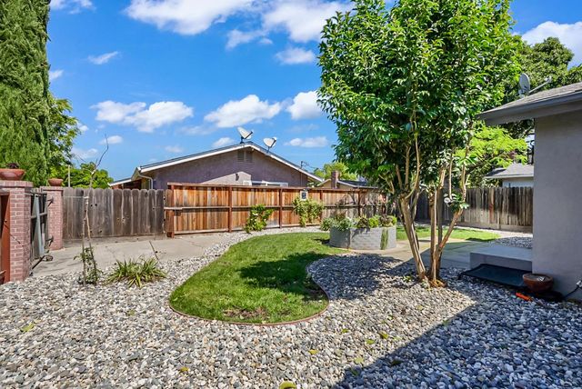 2727 Buttonwillow Ave, Stockton, CA 95207