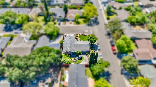 2727 Buttonwillow Ave, Stockton, CA 95207