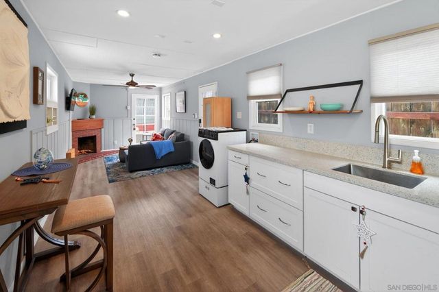 2009 Bacon Street, San Diego, CA 92107