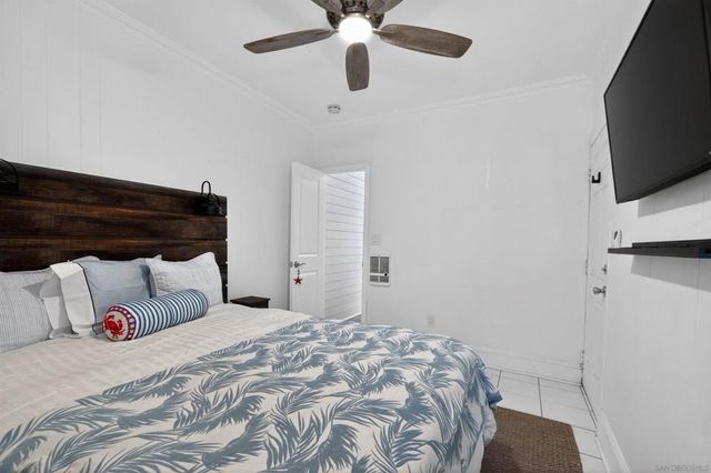 2009 Bacon Street, San Diego, CA 92107