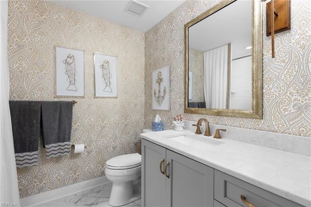 2325 Point Chesapeake Quay Unit 2013, Virginia Beach, VA 23451