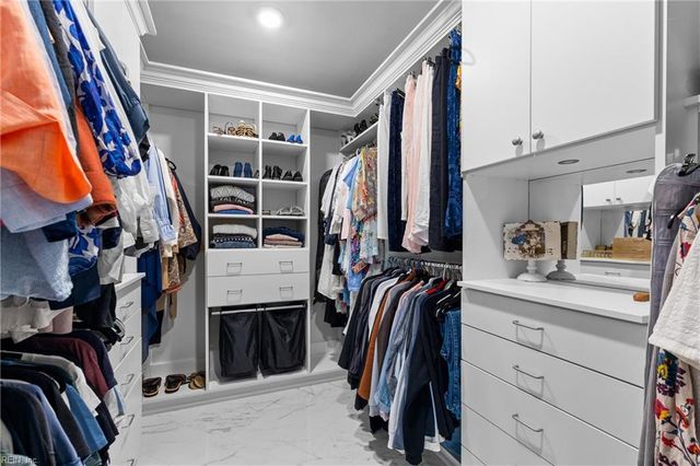 2325 Point Chesapeake Quay Unit 2013, Virginia Beach, VA 23451