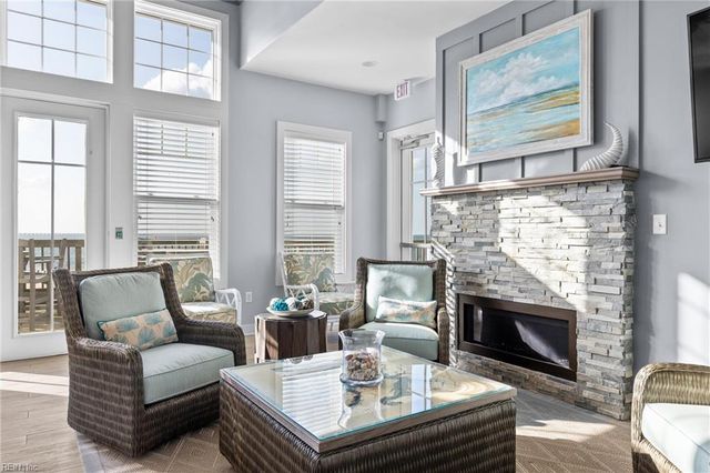 2325 Point Chesapeake Quay Unit 2013, Virginia Beach, VA 23451