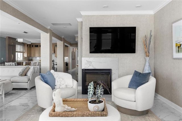 2325 Point Chesapeake Quay Unit 2013, Virginia Beach, VA 23451