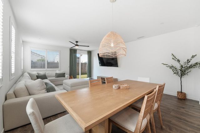 3449 Guru Dr, Ceres, CA 95307