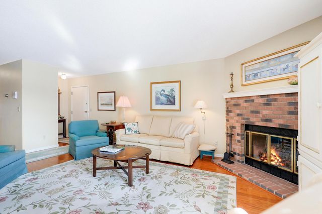 12253 42nd Avenue N, Plymouth, MN 55441