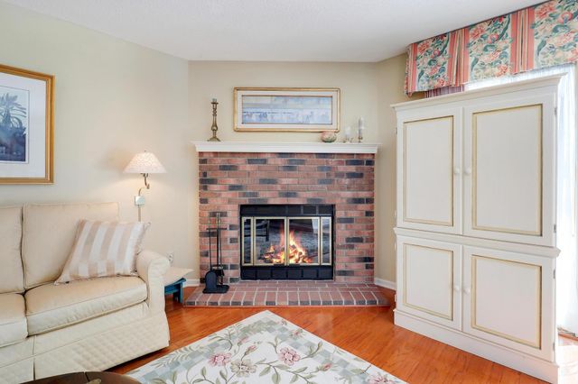 12253 42nd Avenue N, Plymouth, MN 55441