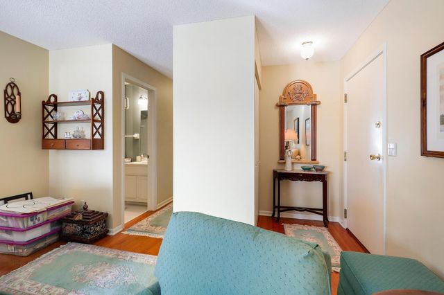 12253 42nd Avenue N, Plymouth, MN 55441