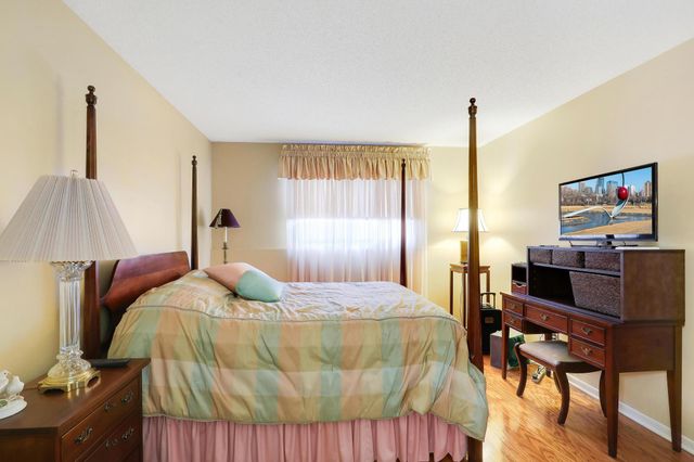 12253 42nd Avenue N, Plymouth, MN 55441