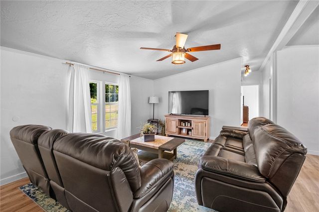 18322 Knabenschuh Drive, Garfield, AR 72732