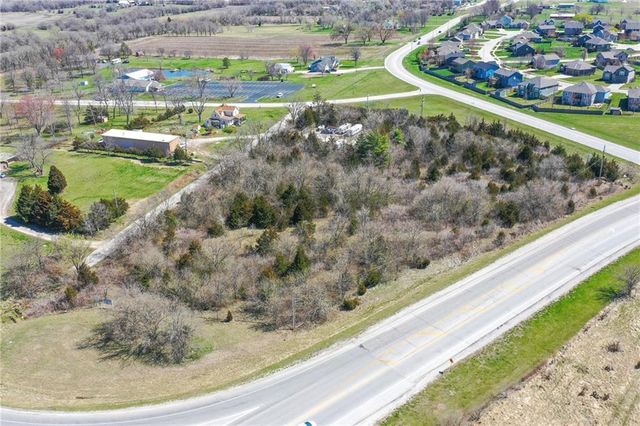 20711 W 199th Street, Spring Hill, KS 66083