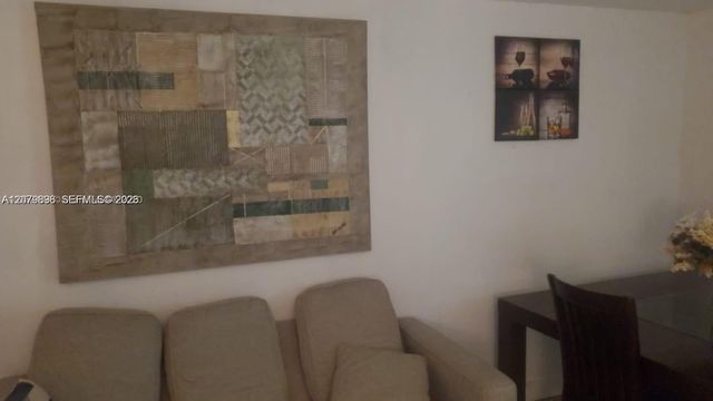 19201 Collins Avenue 748, Sunny Isles Beach, FL 33160