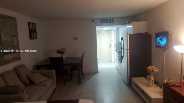 19201 Collins Avenue 748, Sunny Isles Beach, FL 33160