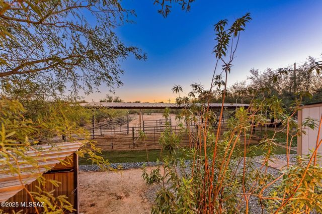 2330 N Bonanza Avenue, Tucson, AZ 85749