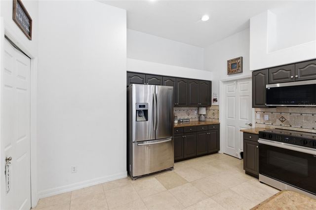 17701 GREY EAGLE ROAD, Tampa, FL 33647