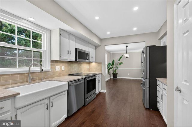 13509 OAK IVY LN, Fairfax, VA 22033