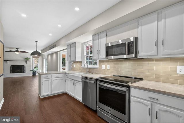 13509 OAK IVY LN, Fairfax, VA 22033