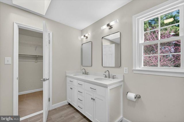 13509 OAK IVY LN, Fairfax, VA 22033