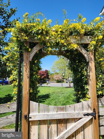 13509 OAK IVY LN, Fairfax, VA 22033