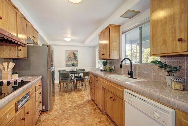 6010 Machado Way, Sacramento, CA 95822