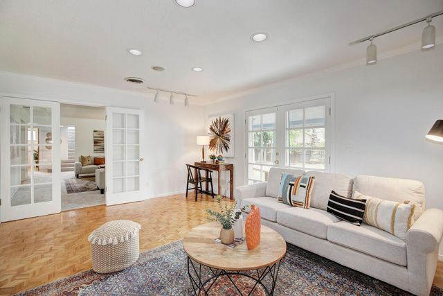 6010 Machado Way, Sacramento, CA 95822