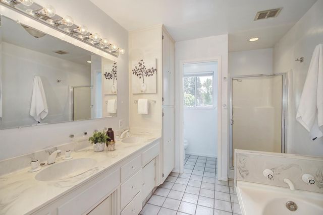 6010 Machado Way, Sacramento, CA 95822