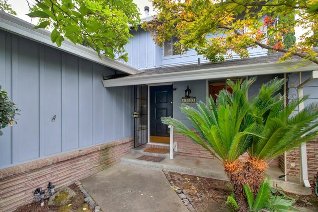 6010 Machado Way, Sacramento, CA 95822