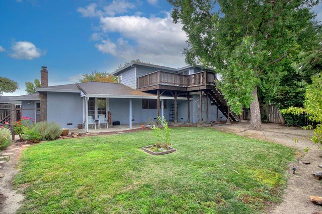 6010 Machado Way, Sacramento, CA 95822