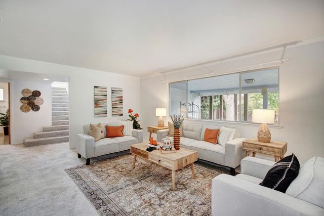 6010 Machado Way, Sacramento, CA 95822