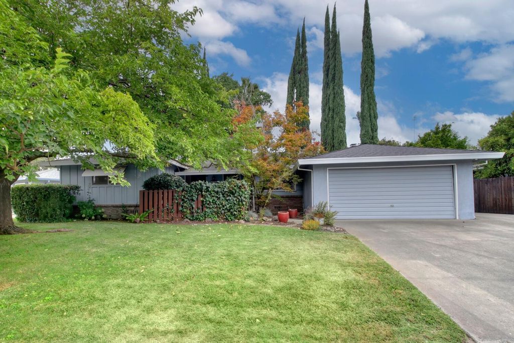 6010 Machado Way, Sacramento, CA 95822