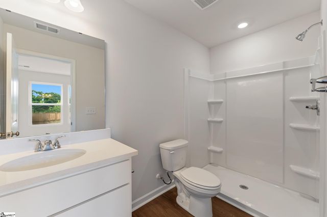 138 Cloverfield Lane, Spartanburg, SC 29303