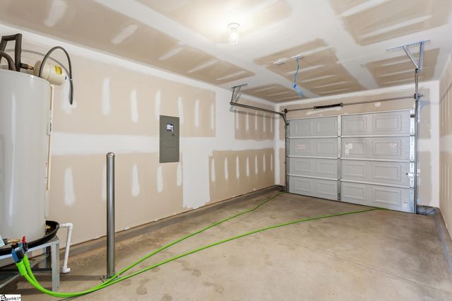 138 Cloverfield Lane, Spartanburg, SC 29303