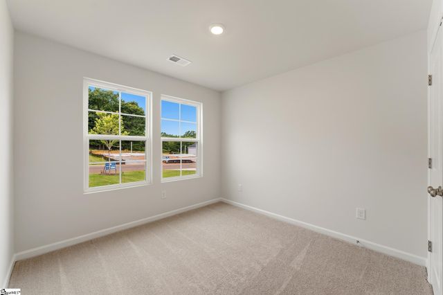 138 Cloverfield Lane, Spartanburg, SC 29303