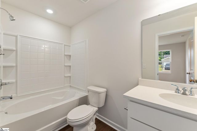 138 Cloverfield Lane, Spartanburg, SC 29303