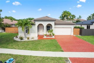 2103 NE 39th Ter, Homestead, FL 33033