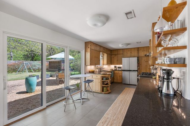 1408 Larkwood DR, Austin, TX 78723