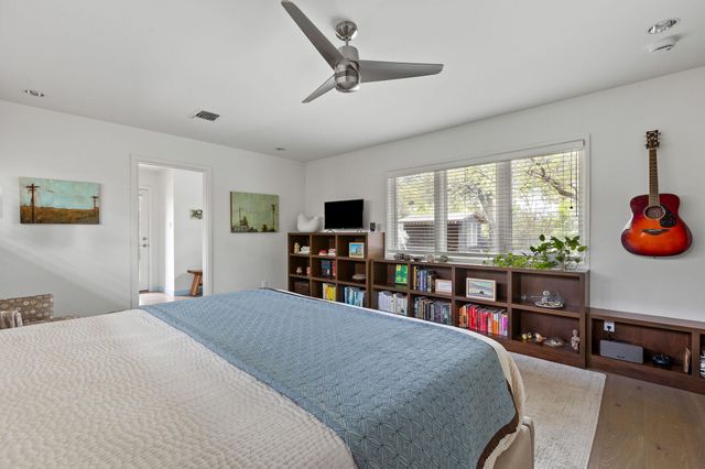 1408 Larkwood DR, Austin, TX 78723