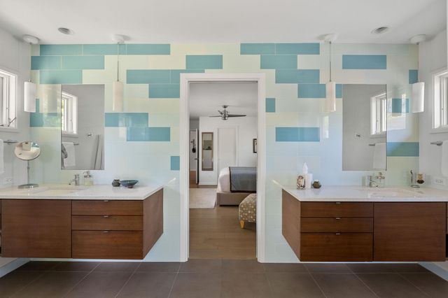 1408 Larkwood DR, Austin, TX 78723